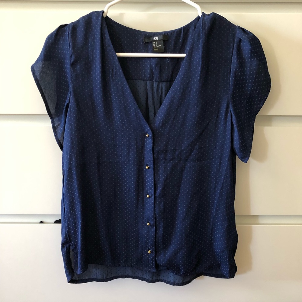 Great condition. H&M soft blouse